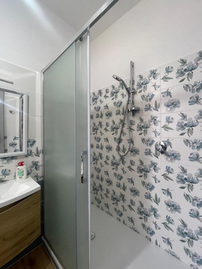 Affittacamere Il Vicoletto Aria Ona Villagrande Strisaili Exterior foto