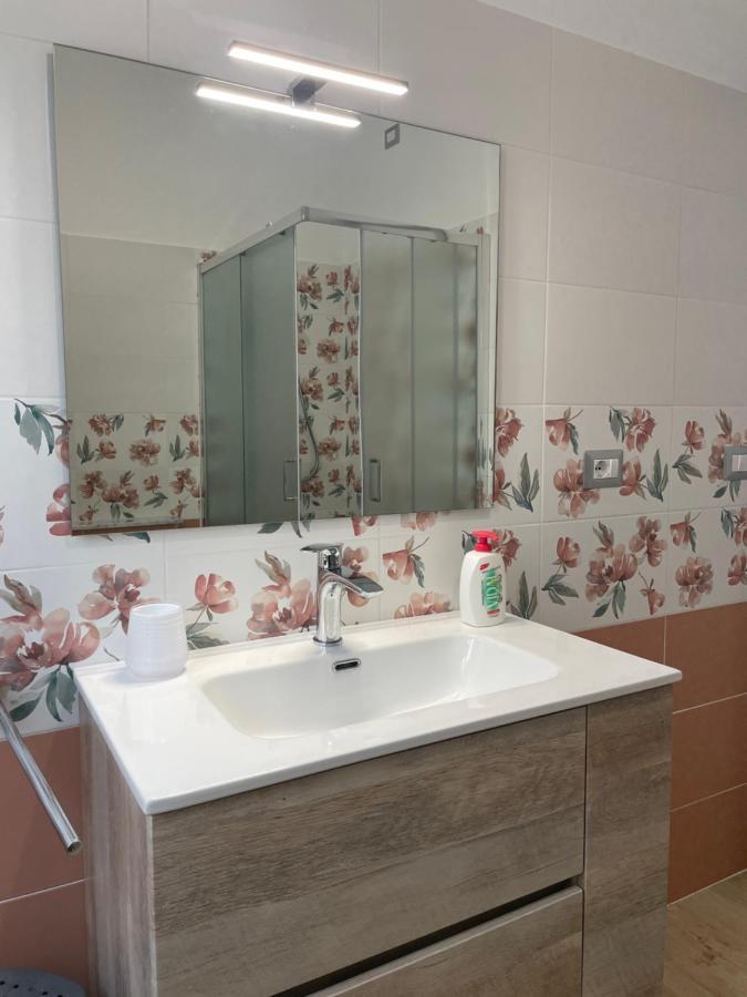 Affittacamere Il Vicoletto Aria Ona Villagrande Strisaili Exterior foto