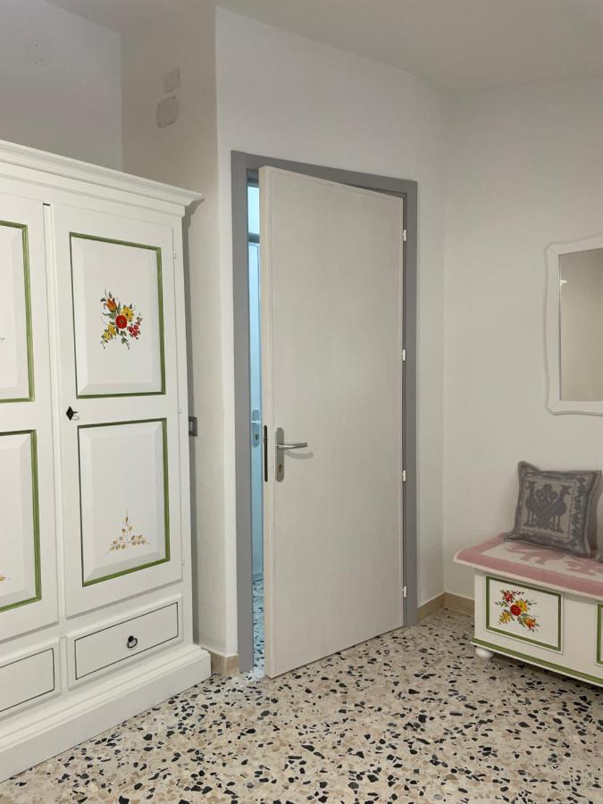 Affittacamere Il Vicoletto Aria Ona Villagrande Strisaili Exterior foto