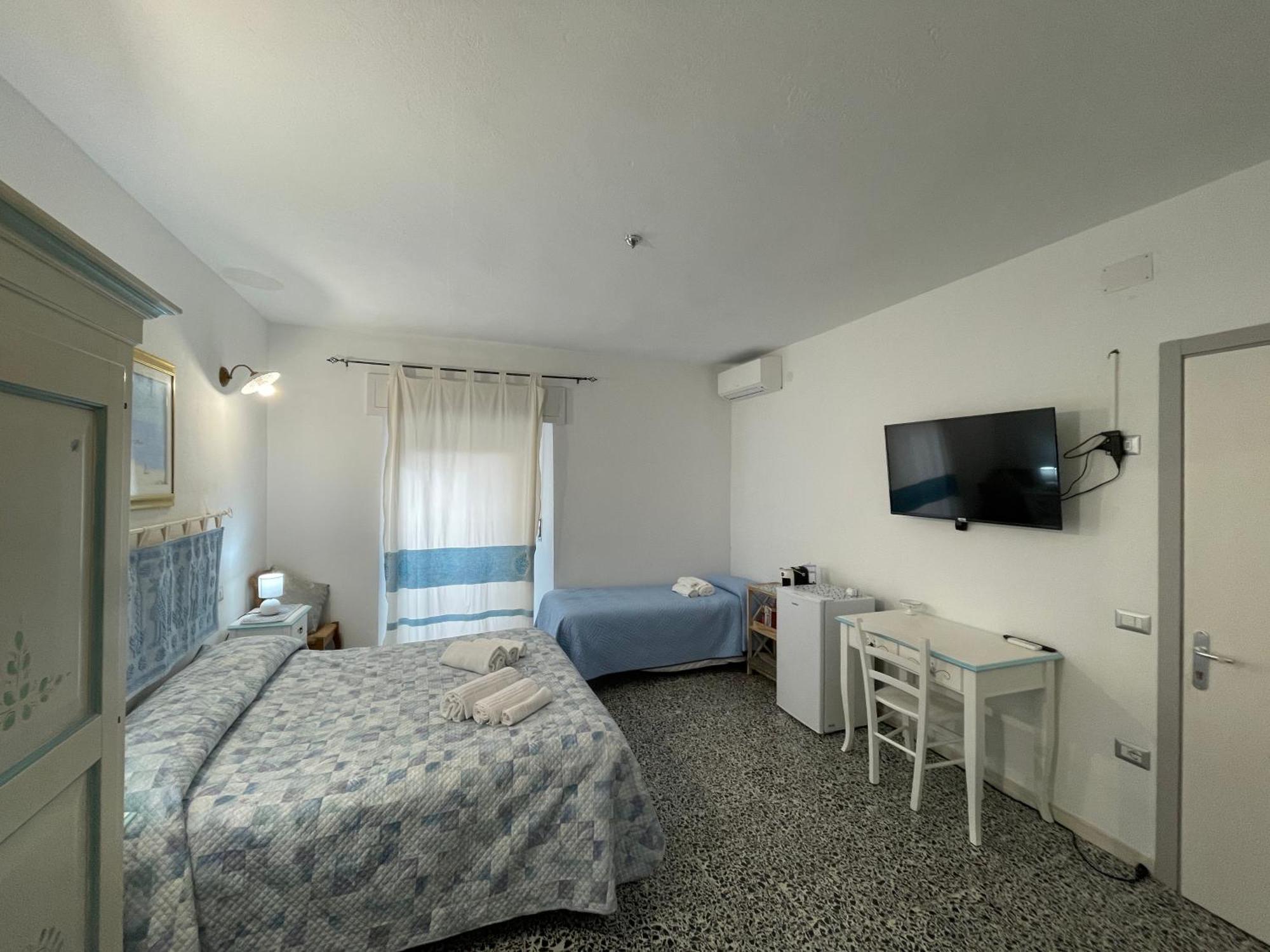 Affittacamere Il Vicoletto Aria Ona Villagrande Strisaili Exterior foto